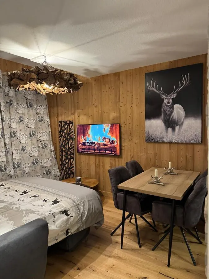 Cocon Au Coeur De Chamonix Avec Parking Gratuit Apartment 0*,  France